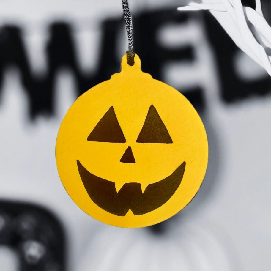 Triangle Pumpkin Face Tree Ornament - KLC Creation